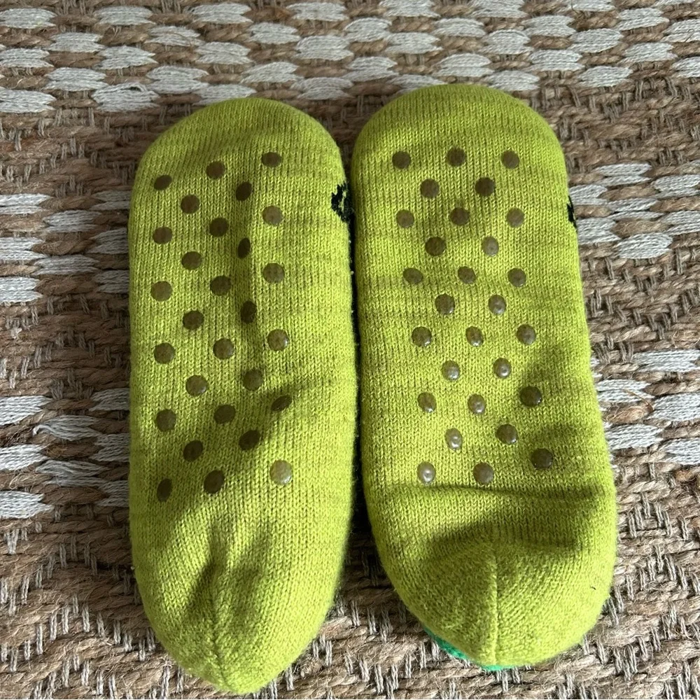 Dr. Seuss Grinch Slipper Socks